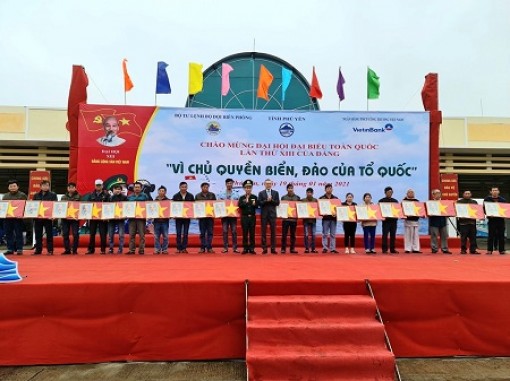 Để mỗi ngư dân, mỗi con tàu ra khơi là một "cột mốc sống" trên biển