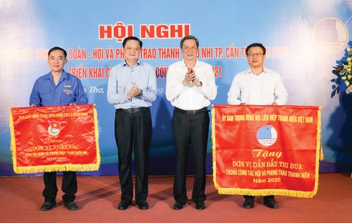 Tiếp tục đổi mới nội dung và phương thức hoạt động Đoàn - Hội