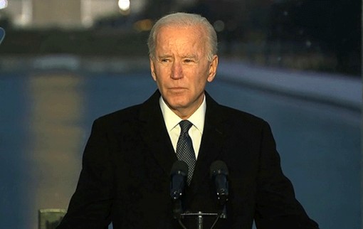 Không có kỳ trăng mật cho ông Biden