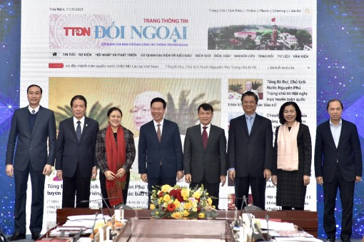 Khai trương Trang Thông tin đối ngoại điện tử