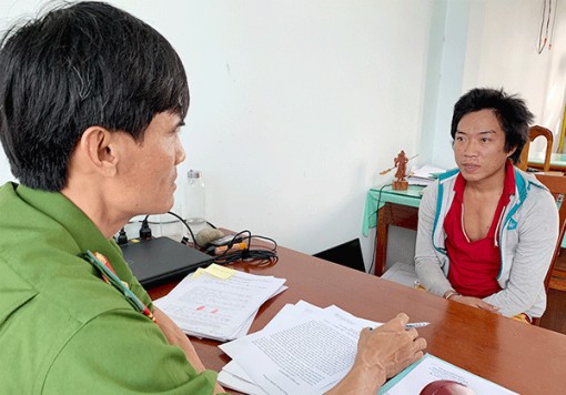 An Giang: Bắt đối tượng nhậu say chống người thi hành công vụ