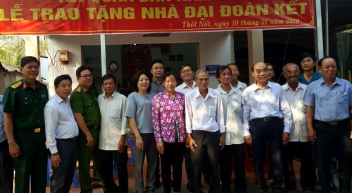 Xuân vui tươi, ấm áp cho mọi nhà