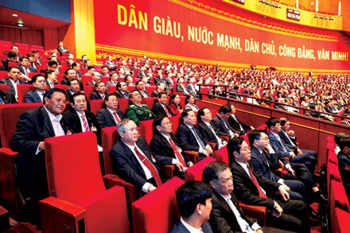 Đề xuất các giải pháp để phát triển đất nước trong giai đoạn tới