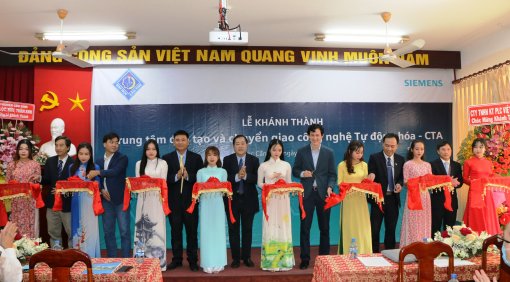 Khánh thành Trung tâm đào tạo và chuyển giao công nghệ tự động hóa