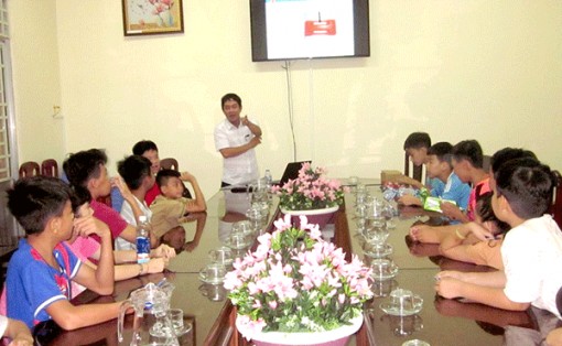 Trẻ em nâng cao ý thức chấp hành Luật Giao thông đường bộ