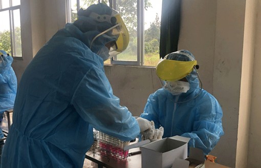 Cần Thơ: 22 người về từ Hải Dương, Quảng Ninh âm tính lần 1 với SARS-CoV-2