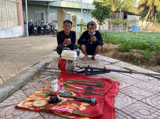 Bắt 2 đối tượng trộm đường sông