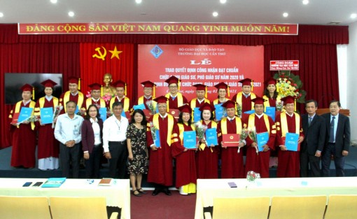 Trường Đại học Cần Thơ có 17 nhà giáo được bổ nhiệm chức danh Giáo sư, Phó Giáo sư