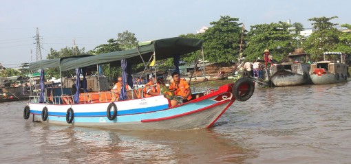 Để chợ nổi trở thành

sản phẩm du lịch đặc thù