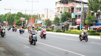 TP Cần Thơ đồng loạt ra quân tuyên truyền

người dân đeo khẩu trang nơi công cộng