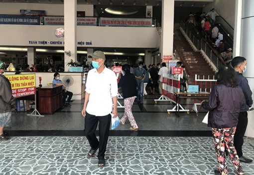 Viên chức, người lao động ngành y tế hạn chế tối đa việc rời khỏi Cần Thơ dịp Tết