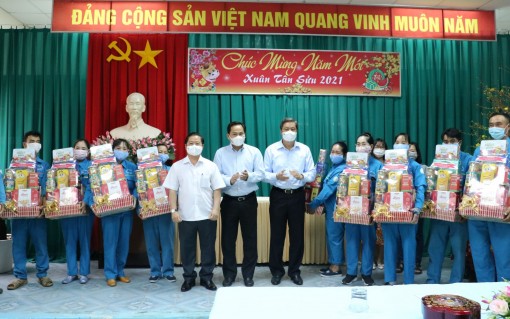Lãnh đạo TP Cần Thơ thăm các đơn vị trực Tết