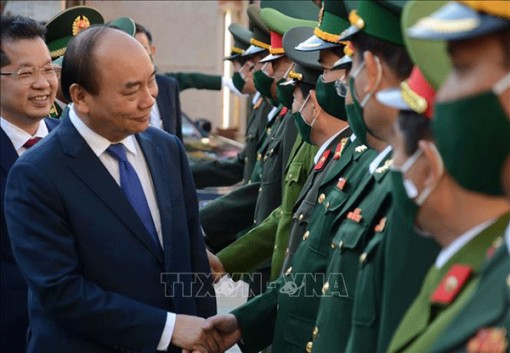 Thủ tướng Chính phủ Nguyễn Xuân Phúc thăm, chúc Tết các đơn vị tại Đà Nẵng