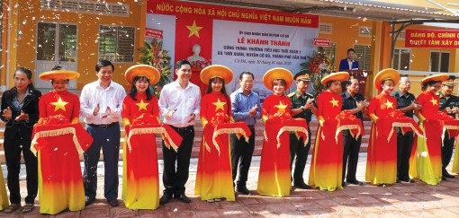 Thắm tình quân dân