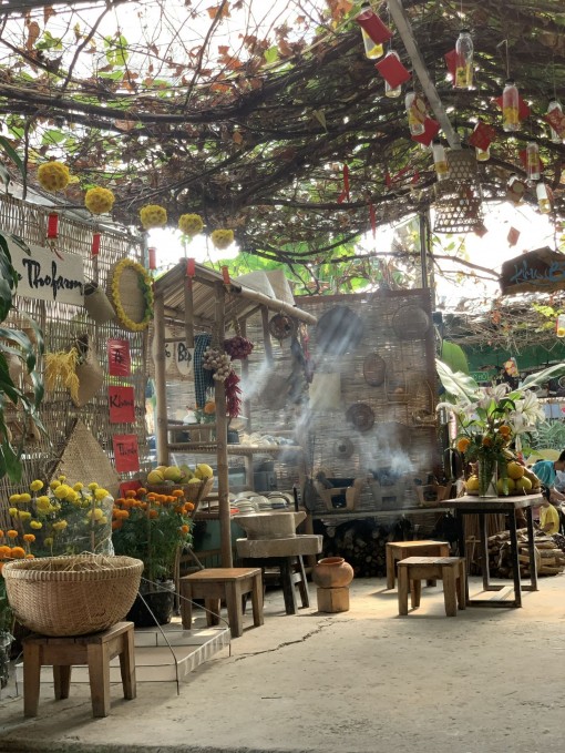 Tết nội - Tết ngoại