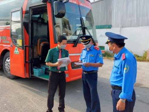 Tăng cường kiểm tra việc thực hiện các biện pháp phòng, chống dịch COVID-19 trong hoạt động vận tải hành khách