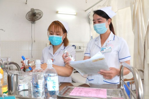 Không ngừng nâng cao y thuật, y đức