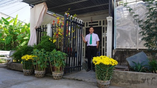 Có một vị giám đốc nặng nghĩa phù sa