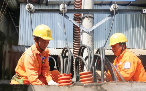 Khuyến nghị khách hàng sử dụng điện tiết kiệm vào mùa nóng