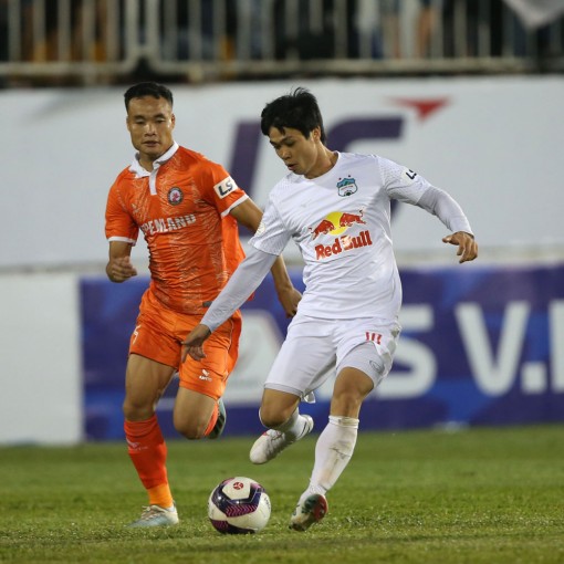 V.League trở lại hấp dẫn