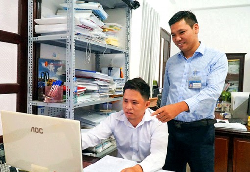 Trẻ hóa đội ngũ cán bộ