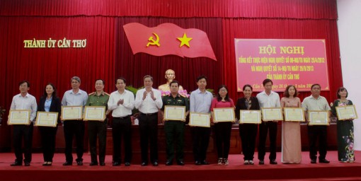 Mục tiêu cuối cùng của xây dựng nông thôn mới là tăng chất lượng cuộc sống của người dân