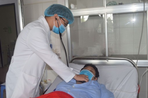 Cứu bệnh nhân ngưng tim từ tuyến trước