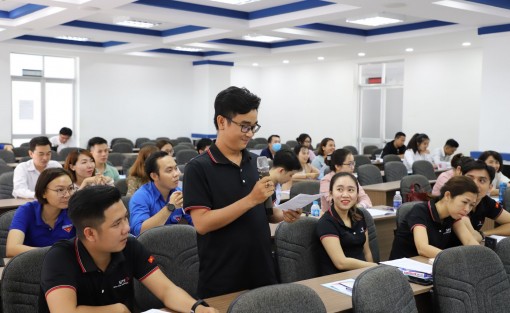 Trang bị kỹ năng mềm giúp người lao động thêm tự tin 