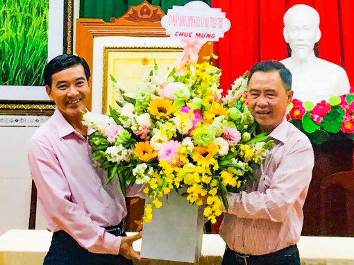 Ông Nguyễn Vũ Phương được bầu làm

Chủ tịch Hội Nông dân thành phố