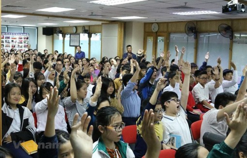 Bài 1: Ma trận mê tín dị đoan dưới vỏ bọc lớp học trí tuệ