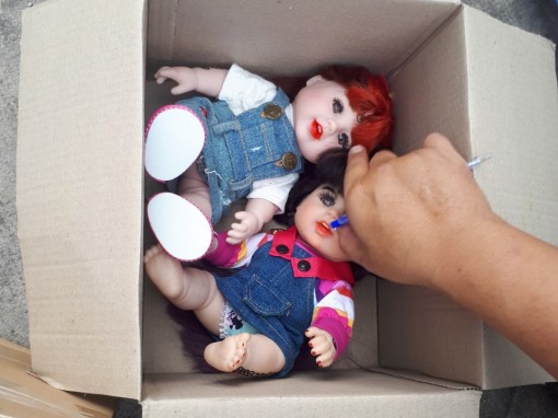 Tạm giữ 71 búp bê nghi vấn là Kumanthong