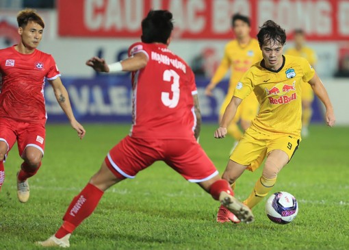 V.League 2021 “nóng” cuộc đua tốp đầu