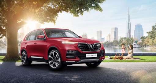 Bộ đôi VinFast Lux chiếm trọn niềm tin của khách Việt ở phân khúc xe sang cỡ trung