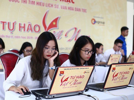 Nâng cao “sức đề kháng” trong bảo vệ nền tảng tư tưởng của Đảng trên không gian mạng