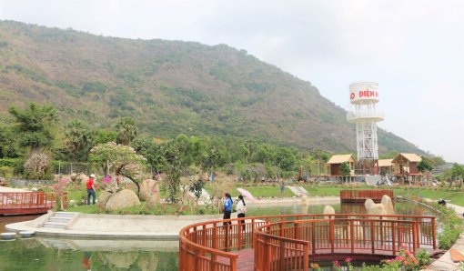 Khu du lịch điện mặt trời An Hảo giúp đời sống người dân "sang trang mới"