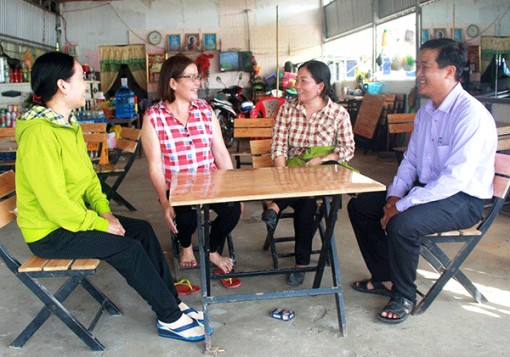 Giúp dân nâng cao mức sống