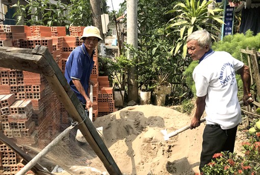 Giúp nhau giảm nghèo, nâng cao đời sống