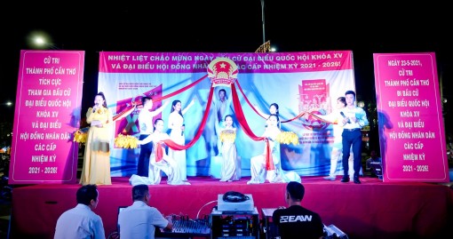 Hát về ngày hội non sông