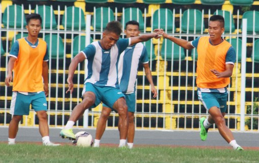 Chuyến làm khách khó khăn của Cần Thơ