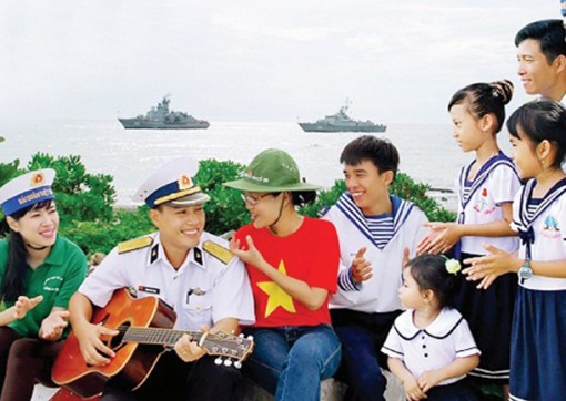 Chiếc áo len em tặng