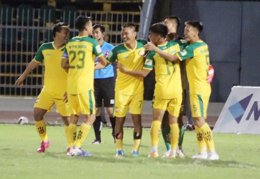 Cần Thơ bất ngờ loại Becamex Bình Dương khỏi Cúp quốc gia 2021