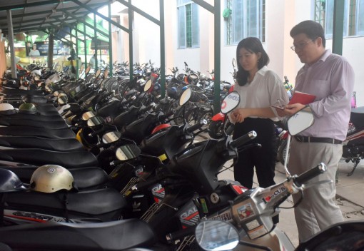 Tăng cường kiểm tra, không để học sinh chưa đủ tuổi điều khiển xe phân khối lớn đến trường học