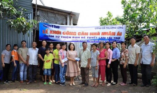 Báo Cần Thơ khởi công Căn nhà nhân ái và trao tiền từ thiện cho hộ nghèo