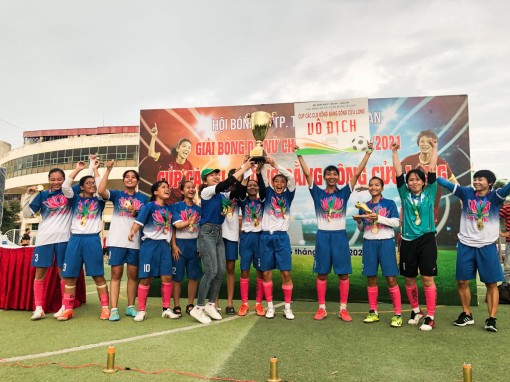 Đội Sen Hồng vô địch Giải bóng đá nữ Cúp CLB ĐBSCL lần 1 năm 2021