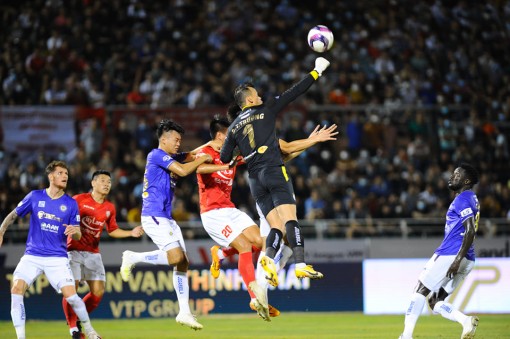 Thất vọng những “đại gia” V.League