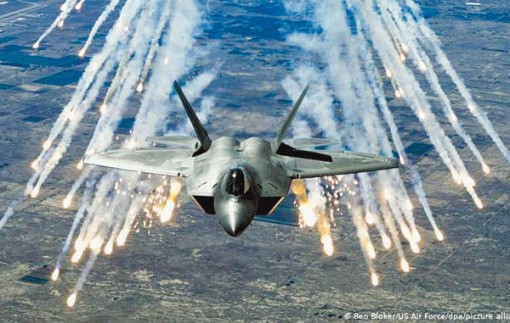 Chi tiêu quân sự toàn cầu tăng bất chấp COVID-19