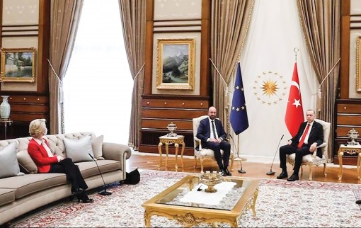 Lãnh đạo EU phàn nàn vì bị “kỳ thị giới tính”