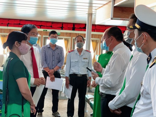 Kiểm tra việc thực hiện các quy định về phòng, chống dịch COVID-19