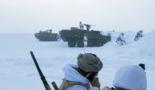 Lục quân Mỹ

muốn thống trị Bắc Cực