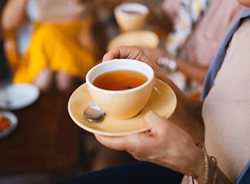 Thời điểm uống trà không có lợi cho người lớn tuổi